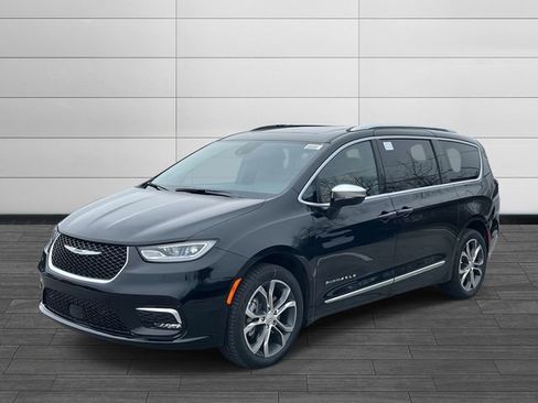 New 2026 Chrysler Pacifica Pinnacle image 7