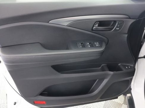 Used 2023 Honda Passport EX-L image 26