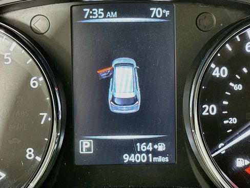 Used 2017 Nissan Rogue SV AWD/4WD image 24