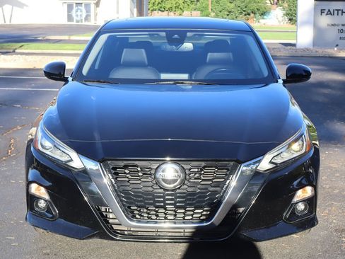 Used 2019 Nissan Altima 2.5 SV FWD image 12
