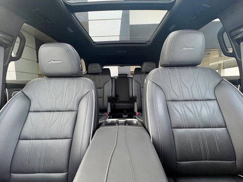 Used 2025 Buick Enclave Avenir w/ Super Cruise Package image 32