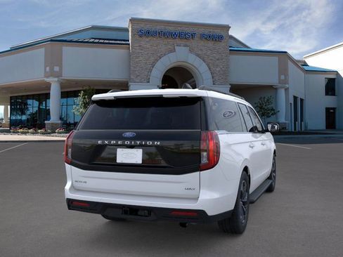 New 2026 Ford Expedition Max Active image 8
