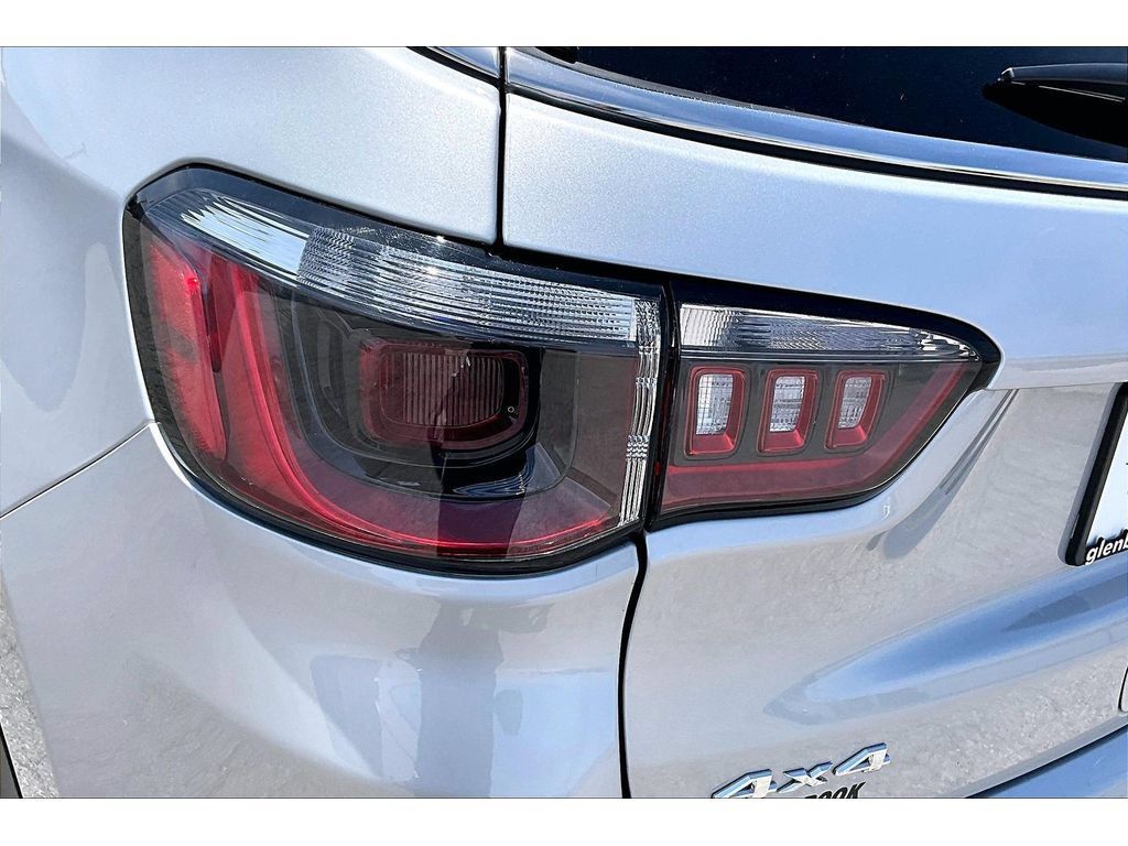Certified 2026 Jeep Compass Limited AWD/4WD image 36