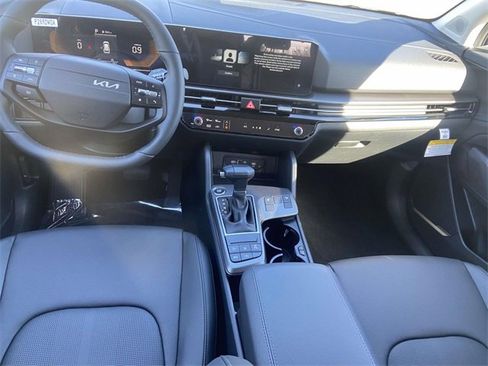 New 2026 Kia Sportage EX image 10
