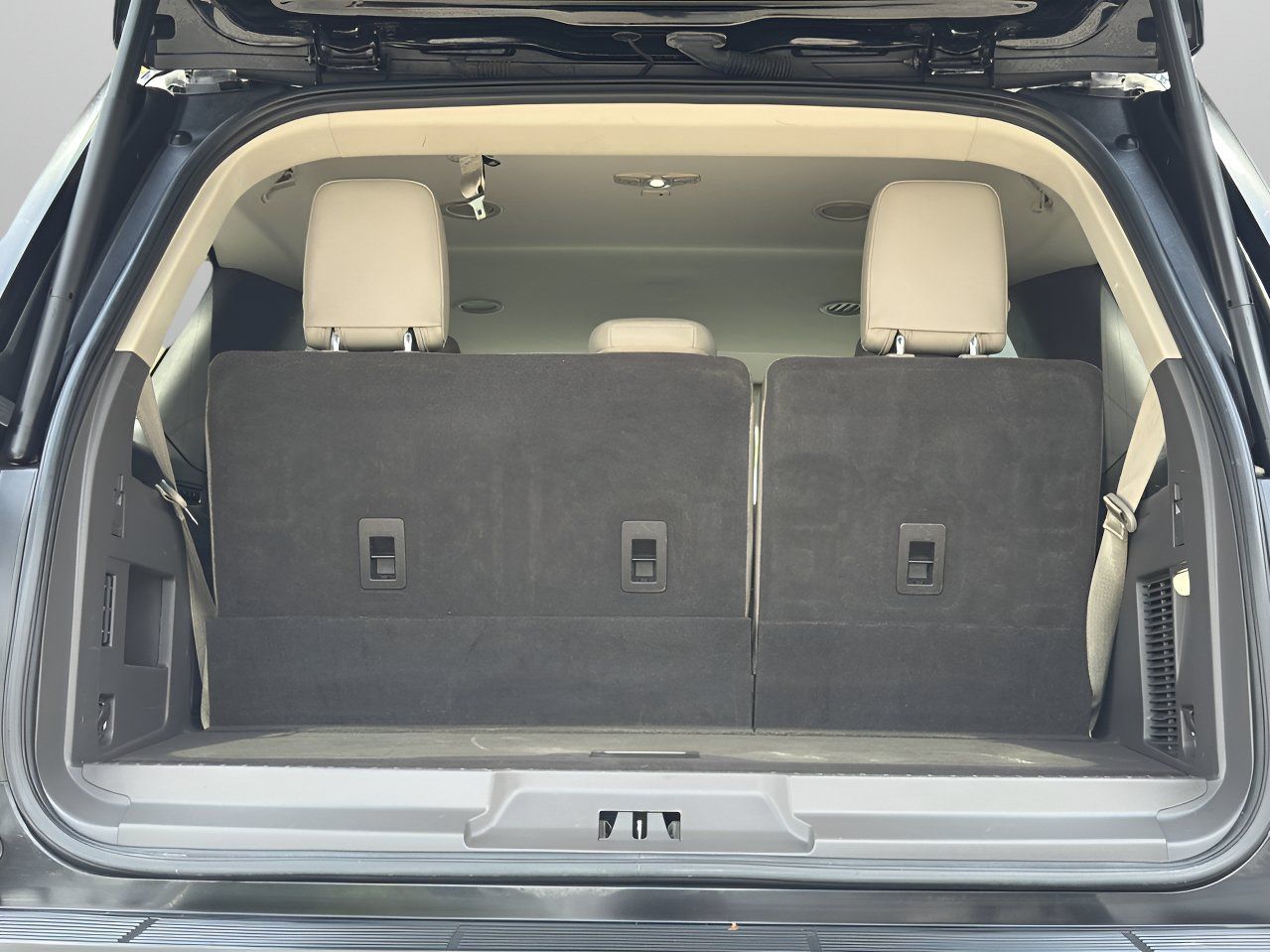Used 2020 Ford Expedition Limited AWD/4WD image 8