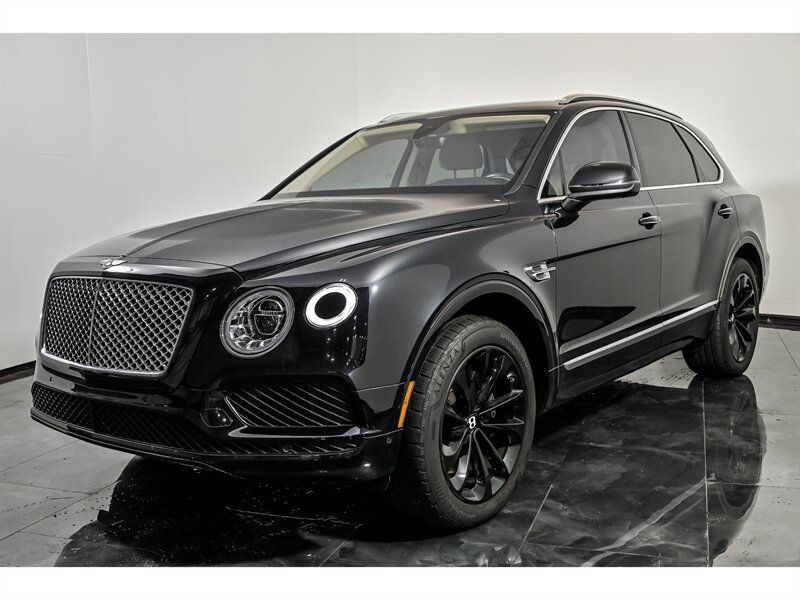 Used 2017 Bentley Bentayga AWD/4WD image 5