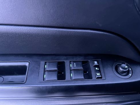 Used 2015 Jeep Patriot Latitude image 13