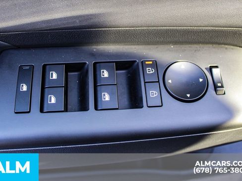 Used 2025 Hyundai Kona Limited image 40