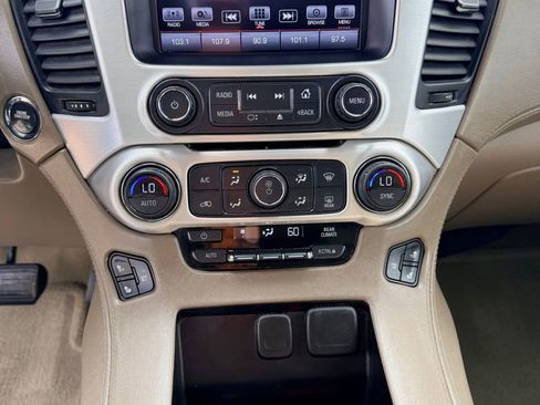 Used 2016 GMC Yukon XL SLT image 11