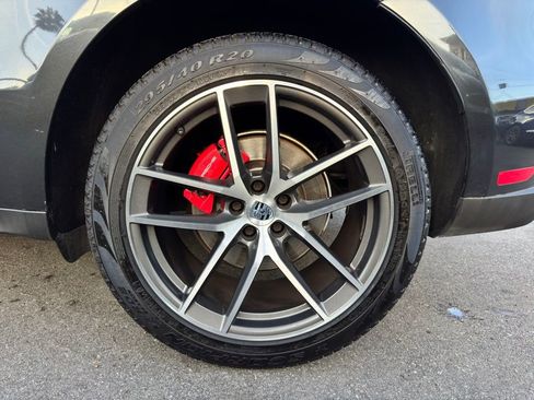 Used 2023 Porsche Macan S image 12