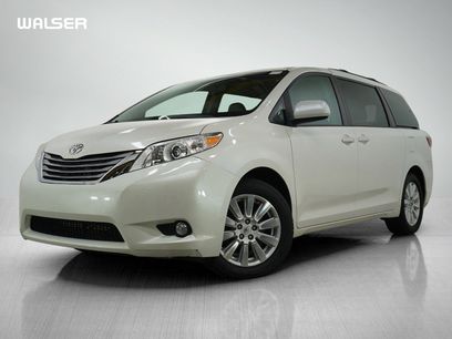 Used 2017 Toyota Sienna XLE