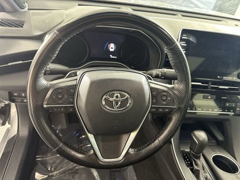 Used 2019 Toyota Avalon Touring image 18