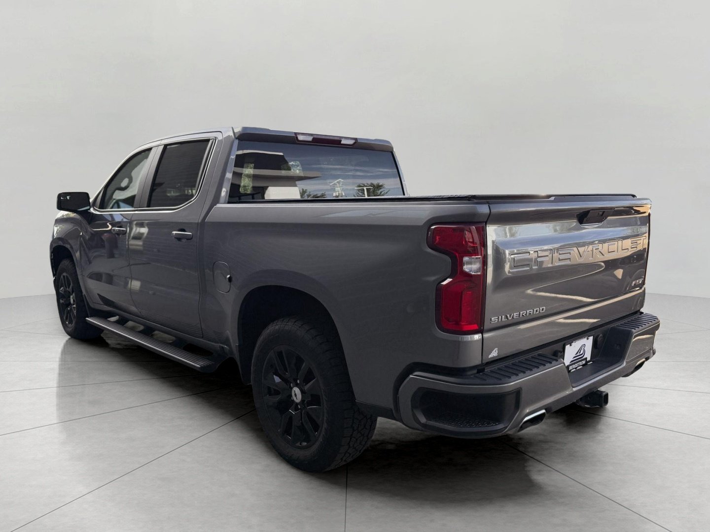 Used 2022 Chevrolet Silverado 1500 RST AWD/4WD image 10