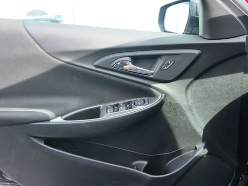 Used 2025 Chevrolet Malibu LT image 6