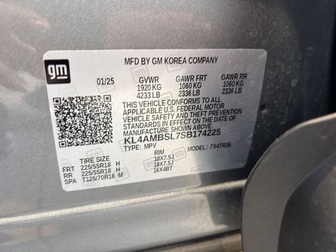 Used 2025 Buick Encore GX Preferred FWD image 29