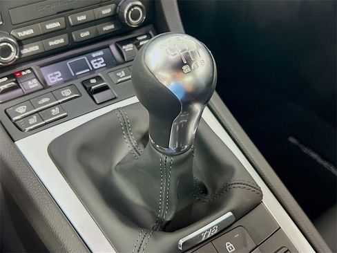 New 2025 Porsche 718 Cayman image 18