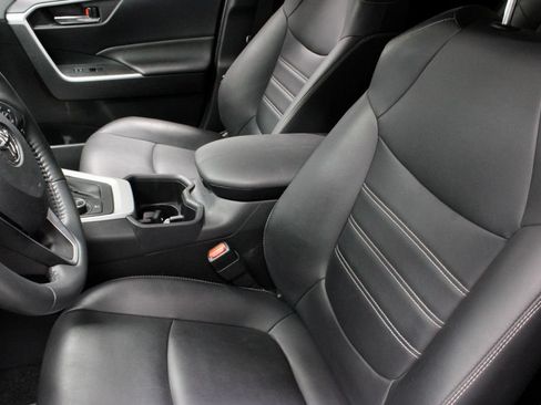 Used 2023 Toyota RAV4 XLE Premium AWD/4WD image 23