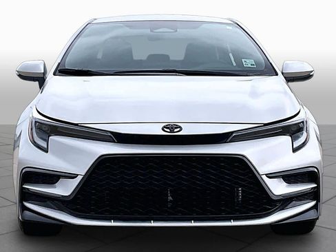 New 2026 Toyota Corolla SE FWD image 3