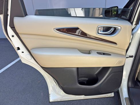 Used 2015 INFINITI QX60 Luxe w/ Deluxe Touring Package AWD/4WD image 46