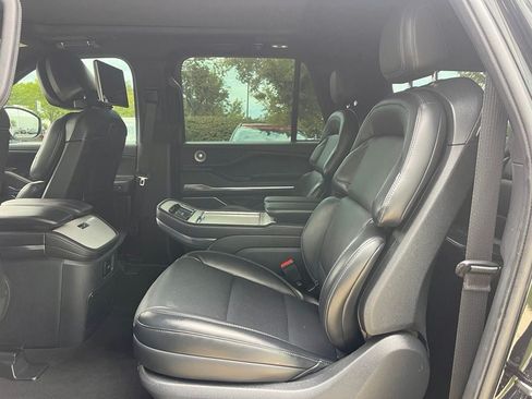 Certified 2025 Lincoln Navigator L Reserve w/ Jet Appearance Package AWD/4WD image 13