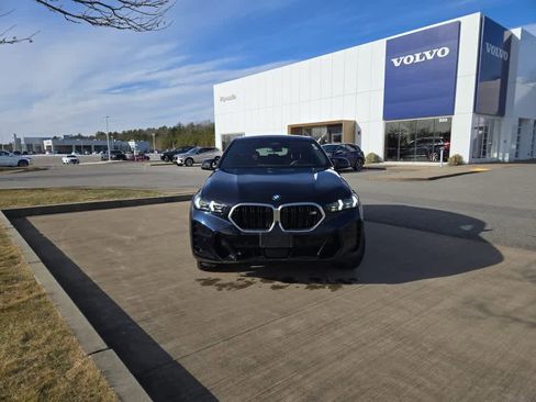 Used 2026 BMW X6 M60i image 3