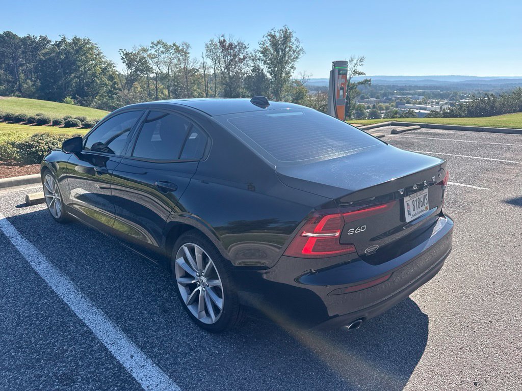 Used 2020 Volvo S60 T6 Momentum AWD/4WD image 6