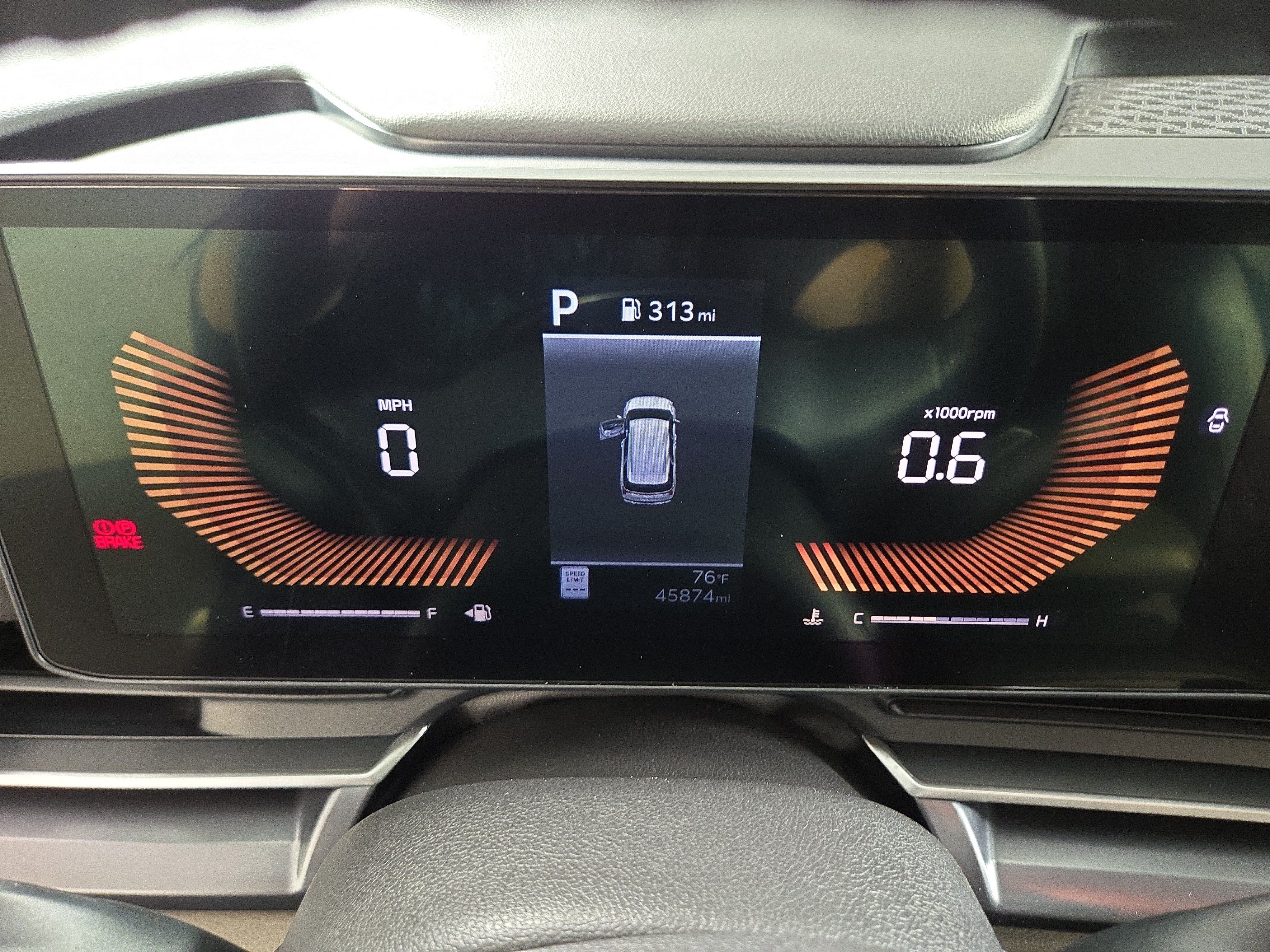 Used 2025 Kia Carnival FWD image 18