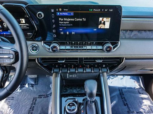 Used 2023 Chevrolet Colorado ZR2 image 35