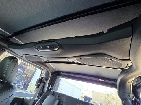 Used 2025 Jeep Wrangler Sport image 11