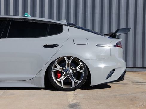 Used 2020 Kia Stinger GT1 image 35