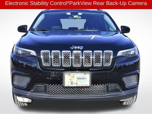 Used 2020 Jeep Cherokee Latitude w/ Cold Weather Group image 7