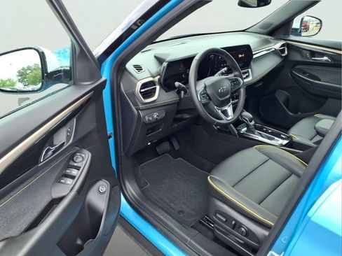 Used 2025 Chevrolet TrailBlazer ACTIV w/ Convenience Package AWD/4WD image 10