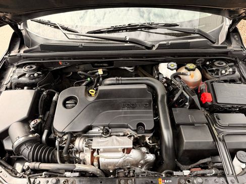 Used 2023 Chevrolet Malibu LT w/ Redline Edition FWD image 36