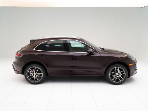 Used 2026 Porsche Macan AWD/4WD image 8