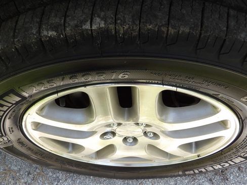 Used 2001 Subaru Outback Wagon image 15