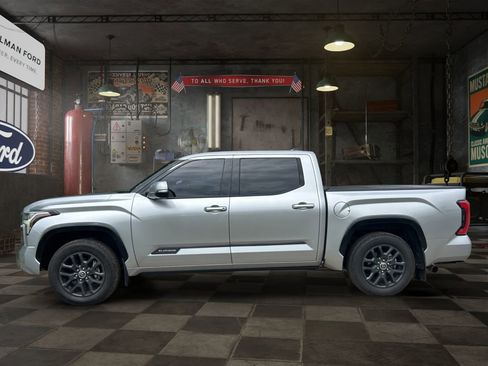 Used 2022 Toyota Tundra Platinum w/ Advanced Package AWD/4WD image 3