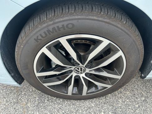 Certified 2026 Volkswagen Jetta SE FWD image 27