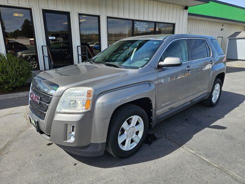 Used 2012 GMC Terrain SLE AWD/4WD image 2