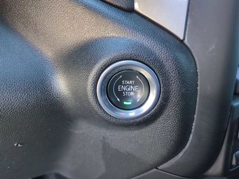 Used 2023 Chevrolet Silverado 1500 Custom image 17