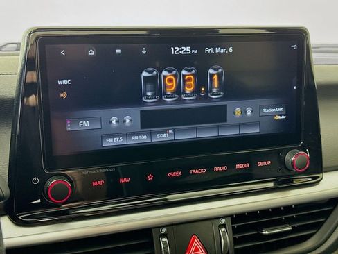 Used 2022 Kia Forte GT-Line w/ GT-Line Premium Package image 15