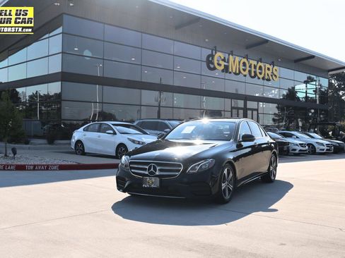 Used 2018 Mercedes-Benz E 300 image 1