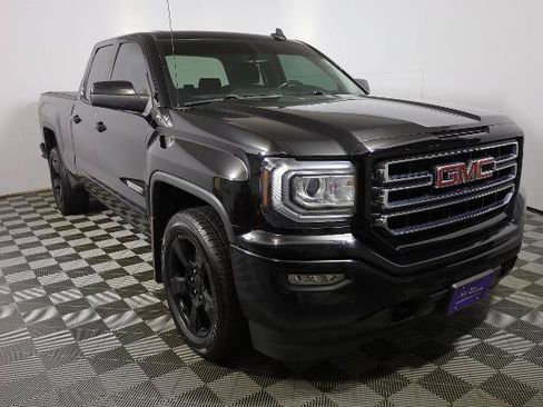 Used 2018 GMC Sierra 1500 SLE w/ SLE Value Package AWD/4WD image 4