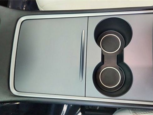 Used 2024 Tesla Model Y 2WD image 49