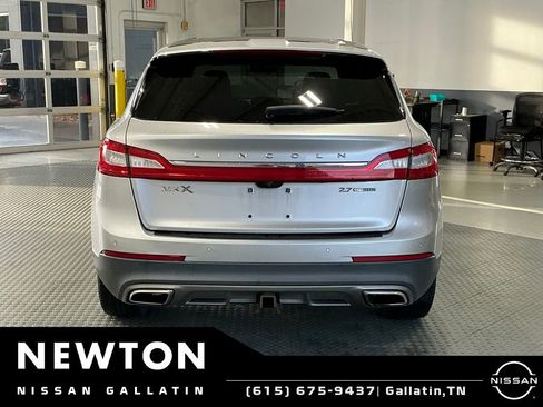 Used 2016 Lincoln MKX Reserve w/ Technology Package FWD image 24