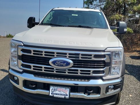 New 2025 Ford F450 XL w/ XL Chrome Package image 2