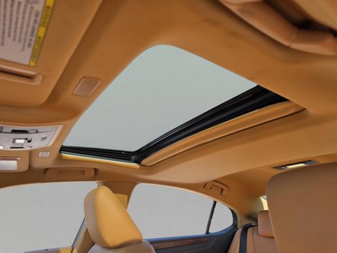 Certified 2025 Lexus ES 350 w/ Premium Package image 15