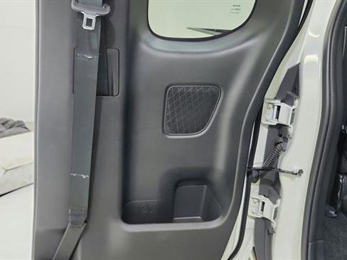 Certified 2025 Nissan Frontier SV w/ SV Convenience Package RWD image 51