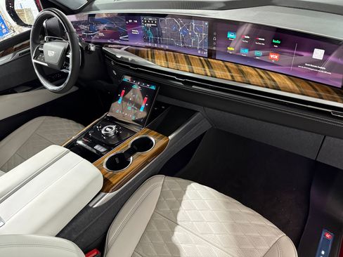 New 2025 Cadillac Escalade Premium Luxury Platinum image 59