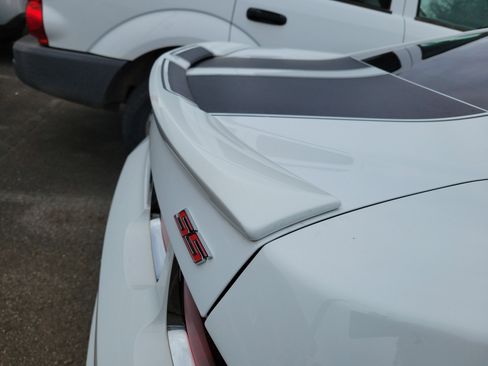 Used 2010 Chevrolet Camaro SS w/ RS Package image 21