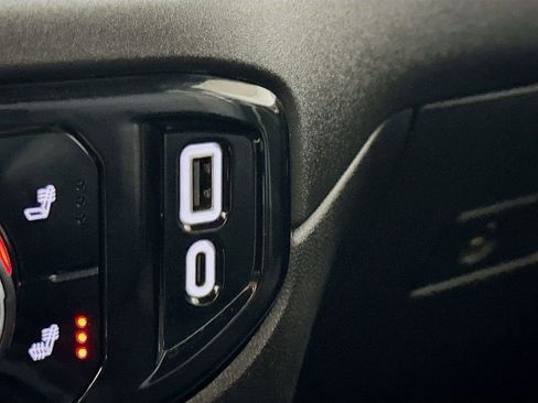 Used 2023 Chevrolet Silverado 1500 RST image 32